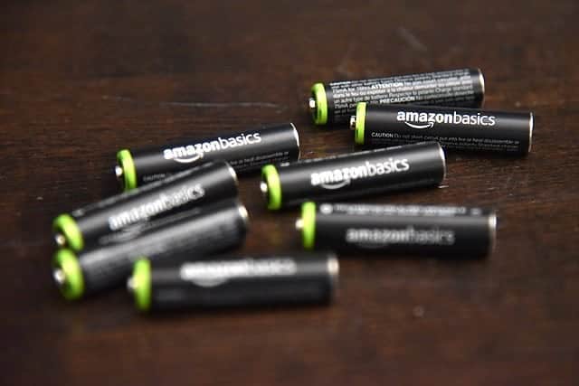 1,000回充電使用可能！Amazonベーシックの充電式ニッケル水素電池で家庭内電池エネループ化計画がついに終了！