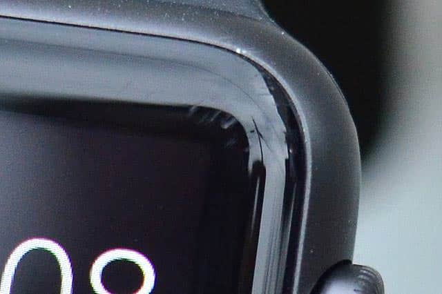 Apple Watch スペースグレイアルミニウム　ディスプレイ部分に引っ掻き傷