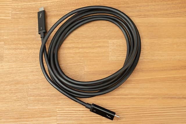 Cable Matters Thunderbolt3 ケーブル Activeタイプ 40Gbps 100W充電対応 2m