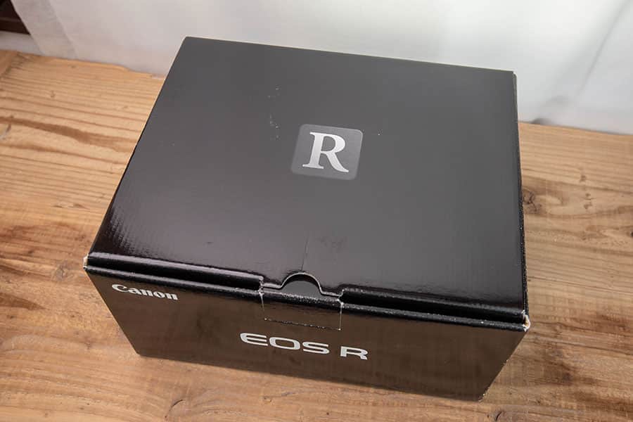 中古 EOS Rの箱