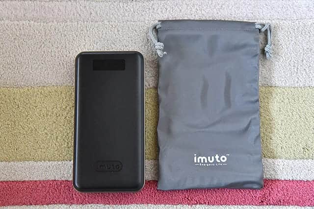 iMuto モバイルバッテリーとケース