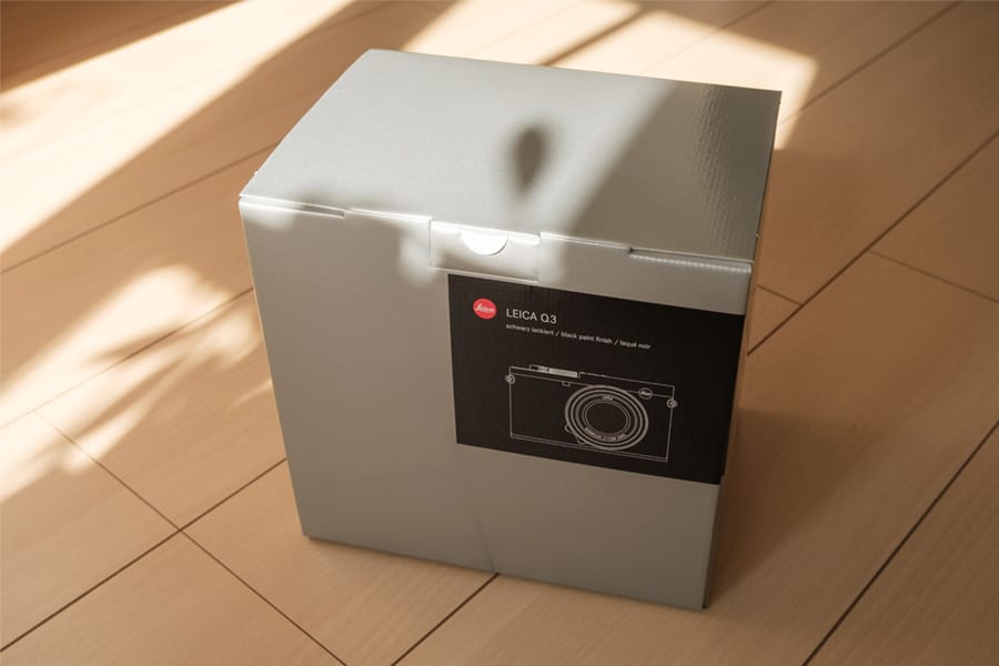 Leica Q3のパッケージ