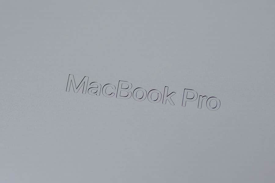 MacBook Pro の刻印
