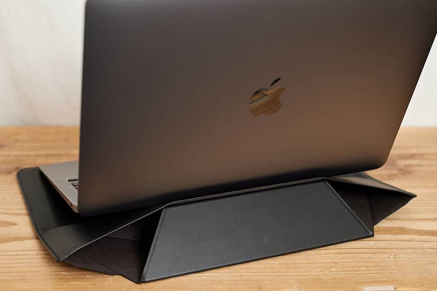 MOFTキャリーケースとM1 MacBook Air