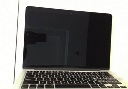 Retinaディスプレイ搭載のMacBook Pro13インチの流出写真？ディスプレイとキーボード